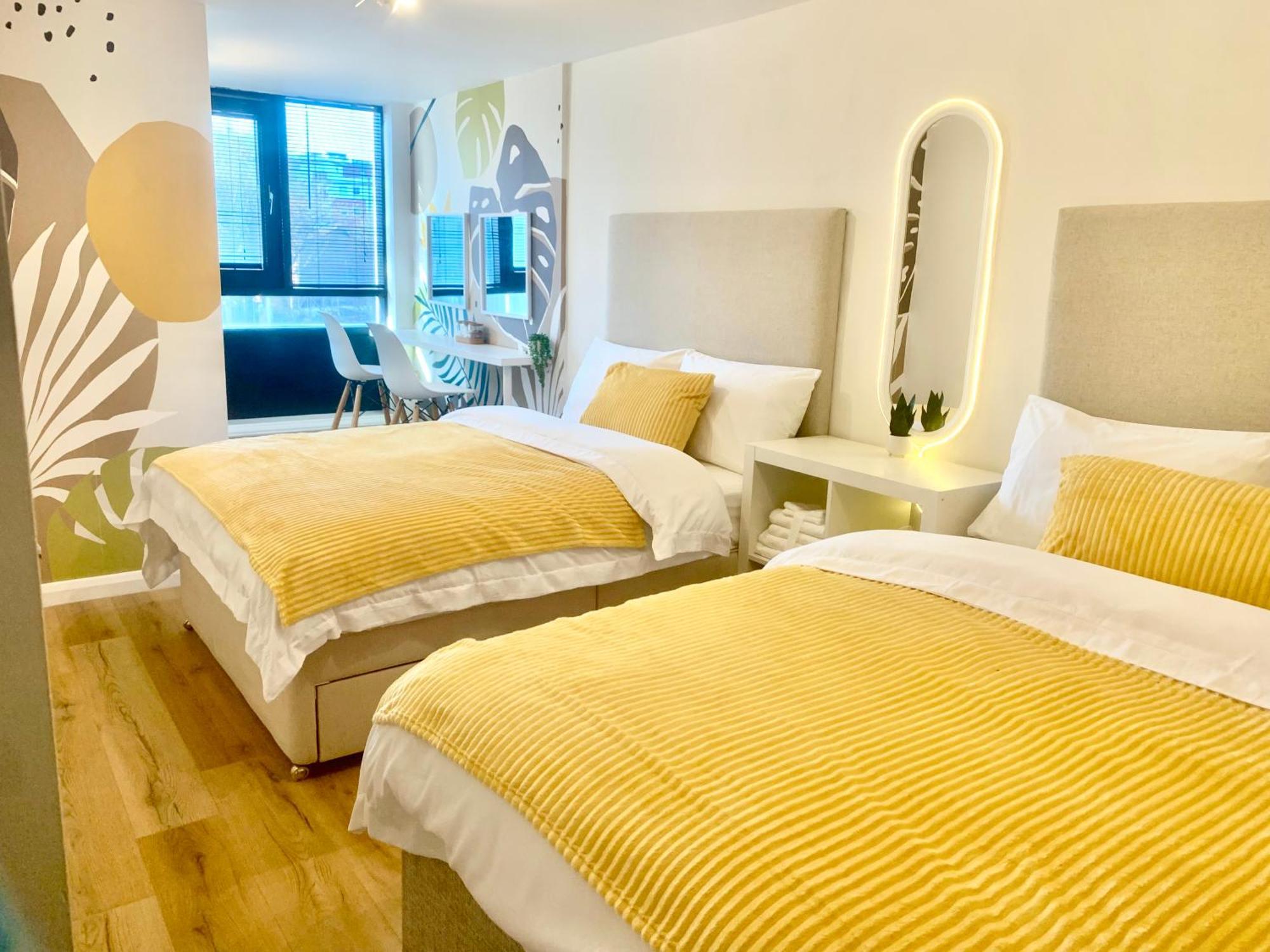 Large Stylish 3 Bedroom City Centre Apartment Free Secure Parking Liverpool Esterno foto